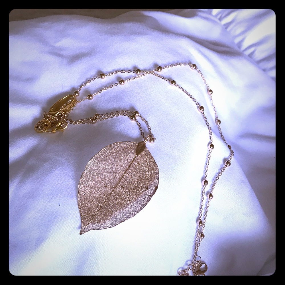 Beautiful Gold/Silver Lanyard w/ Leaf
